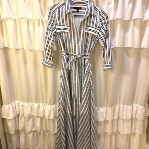 Maxi shirt dress with blue stripes and belt!